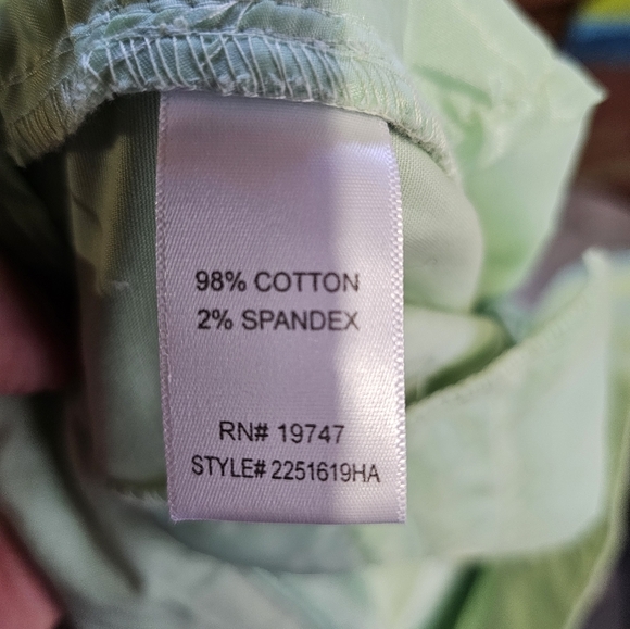 Counterparts NWT size 12 mid rise pant color honeydew - Picture 3 of 3